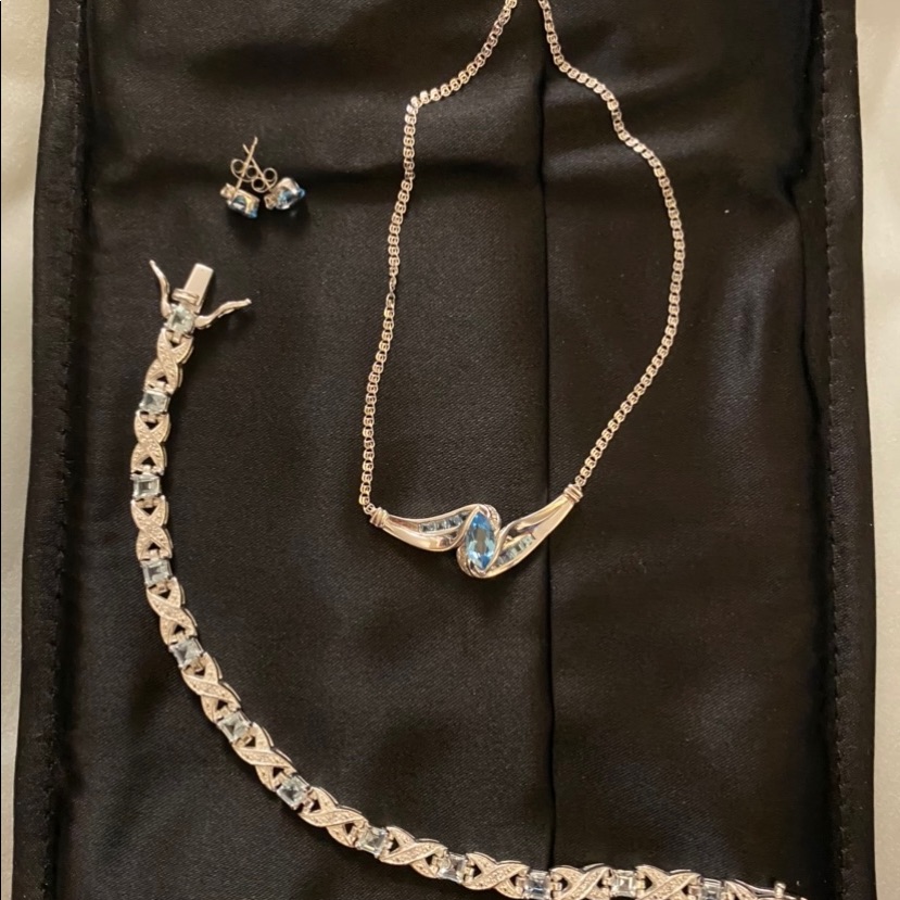 Necklace Set 70$
